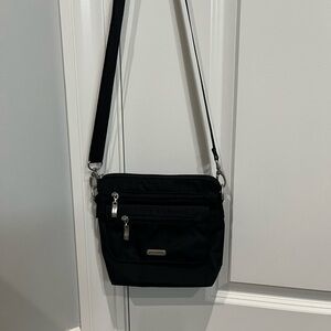 Baggallini Crossbody Bag Black.  Excellent Pre Owned used once